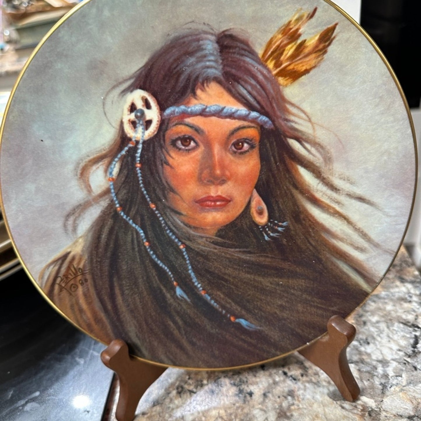 1981 VAGUE SHADOWS POCAHONTAS COLLECTOR PLATE BY GREGORY PERILLO PRINCESS SERIES