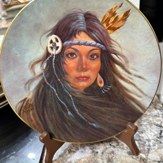 1981 VAGUE SHADOWS POCAHONTAS COLLECTOR PLATE BY GREGORY PERILLO PRINCESS SERIES