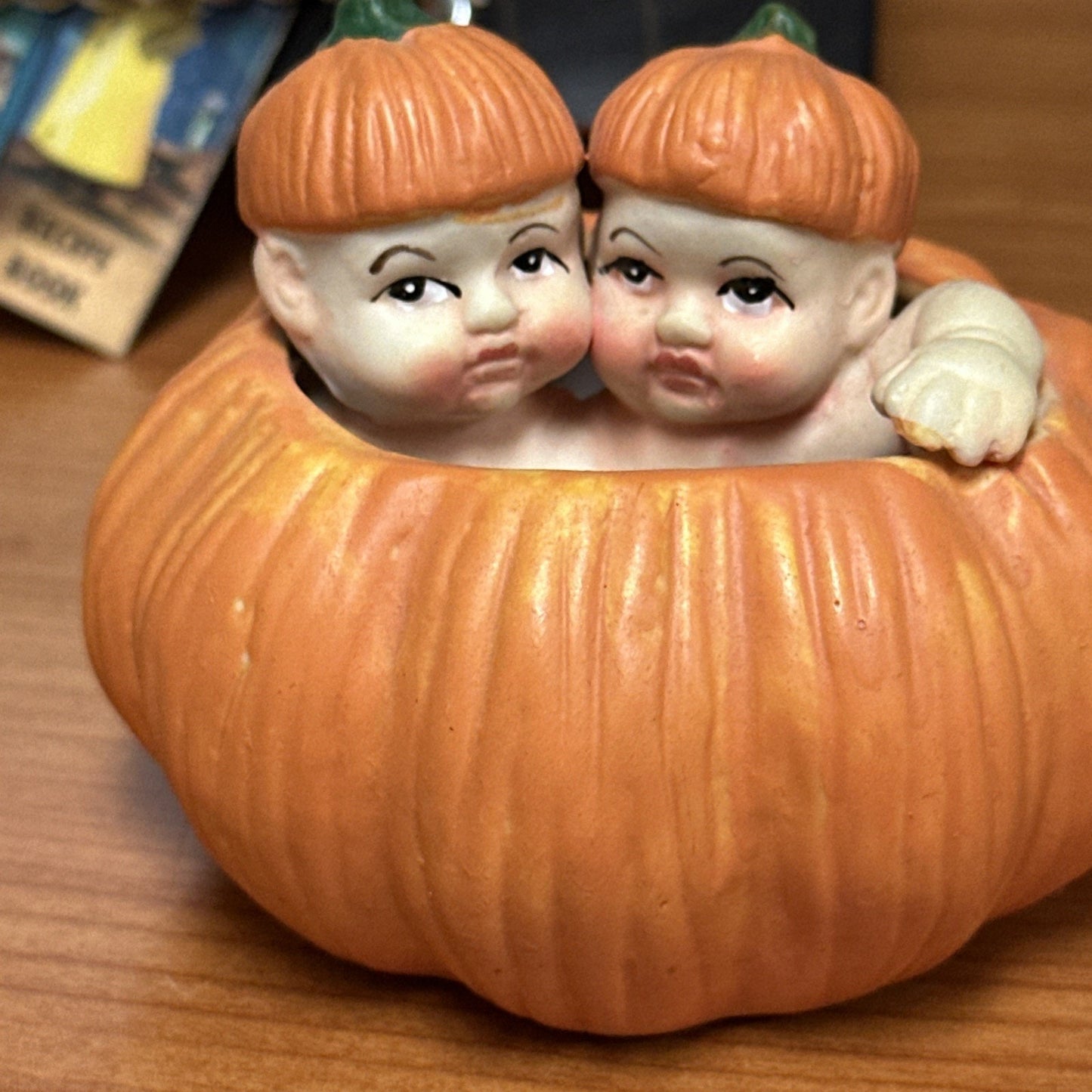 Vtg K's Collection Twin Babies Pumpkin Holiday Figurine Halloween Fall Autumn
