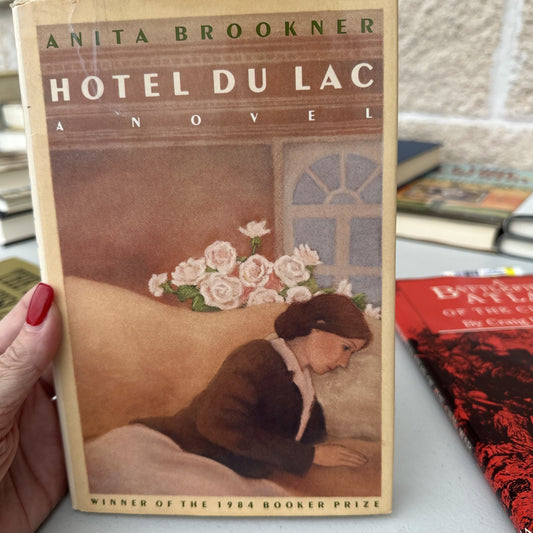 Hotel Du Lac Hardcover Anita Brookner 1984 Comedy Romance Love Vintage