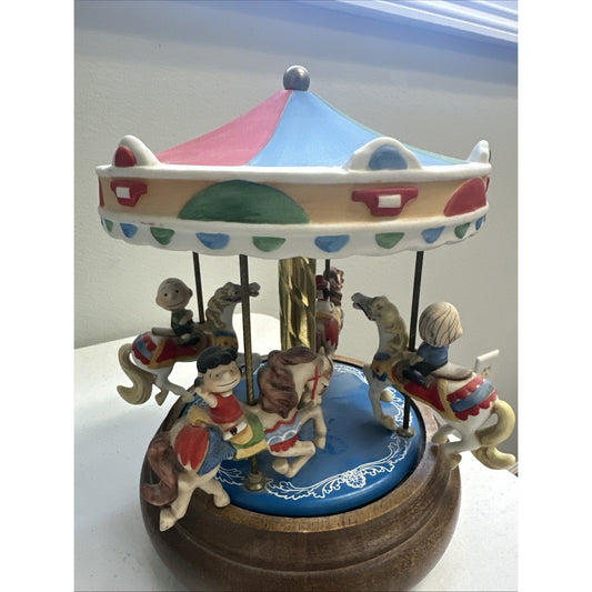 Peanuts / Snoopy Willitts #8113 Music Box: Merry Go Round Plays " Tales From ..