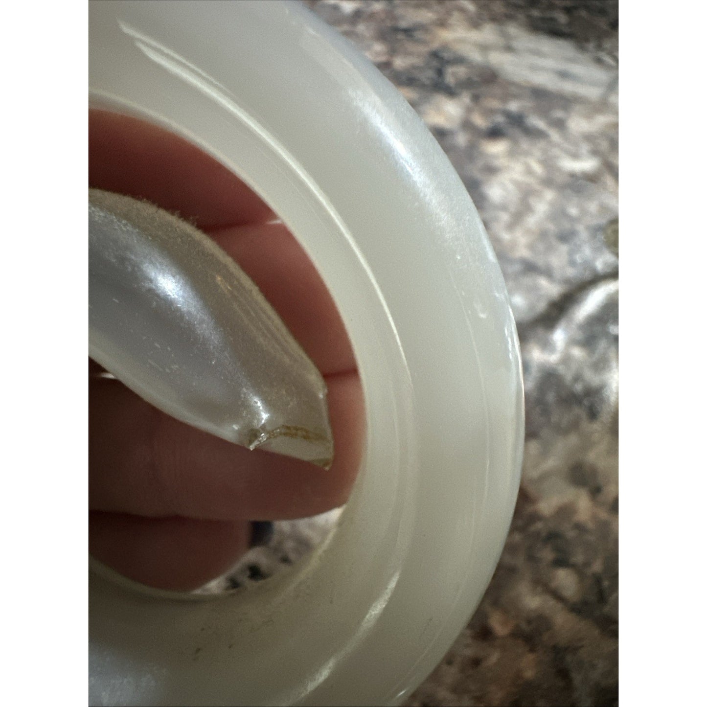 VINTAGE WHITE IRIDESCENT ART GLASS Vase Rare
