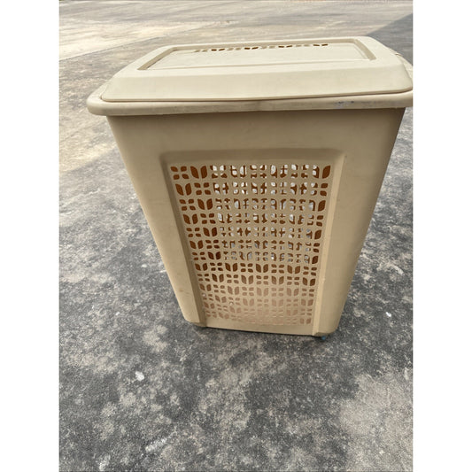 Vintage Rubbermaid Hamper Tulip design beige Almond model 2789