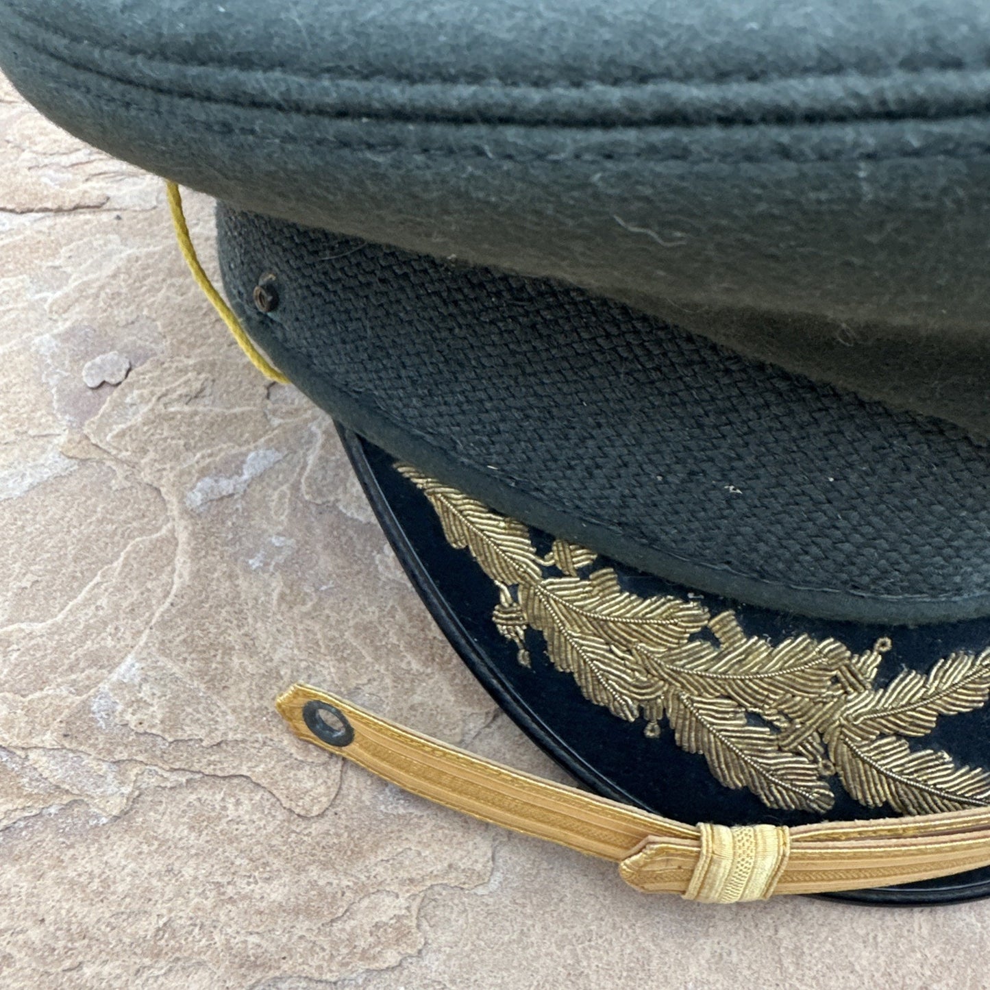 VIETNAM / KOREAN WAR ERA US ARMY KINGFORM WOOL FIELD OFFICERS VISOR CAP