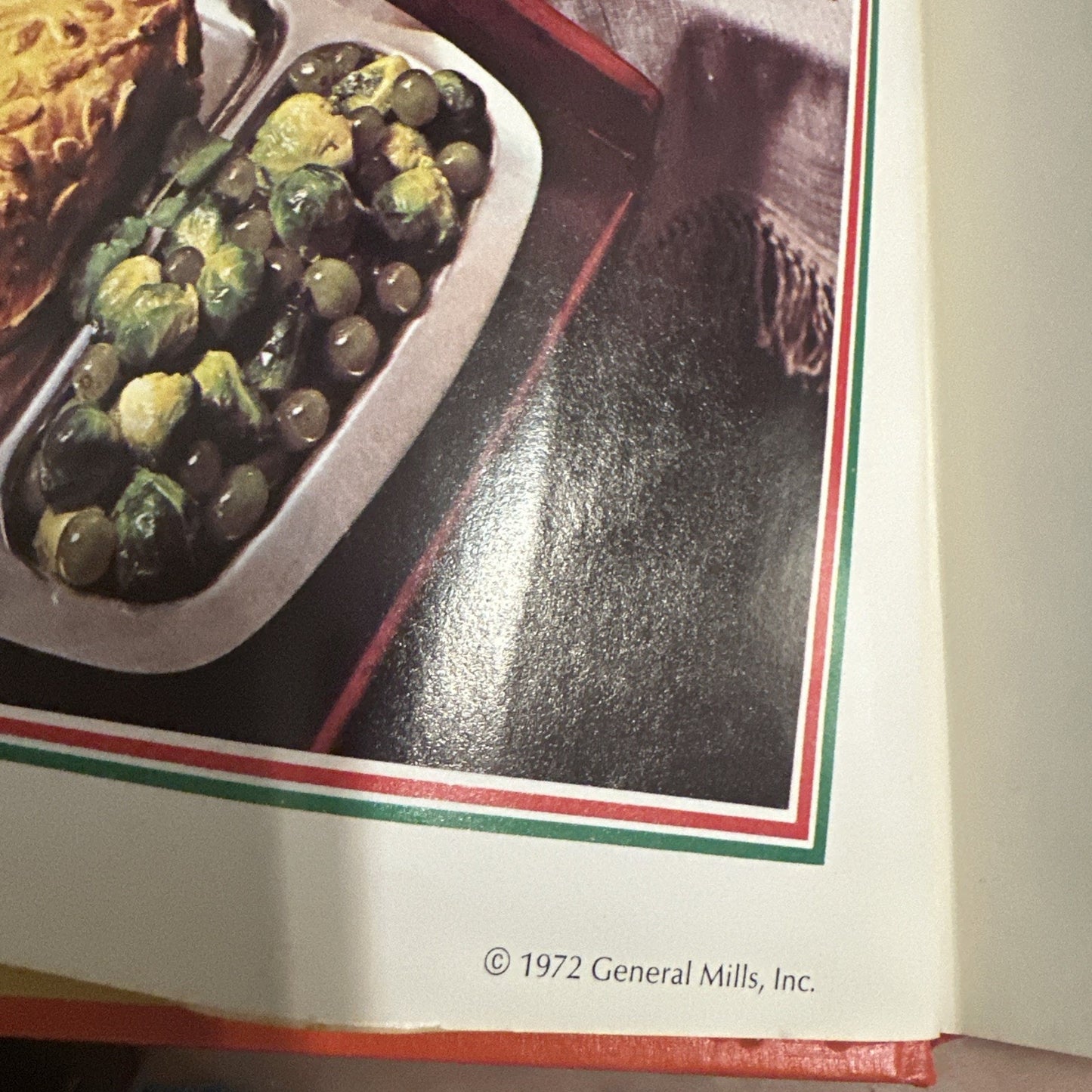 Betty Crocker's Cookbook SEARS Holiday Edition Pie Cover 1972 Vintage Hardcover