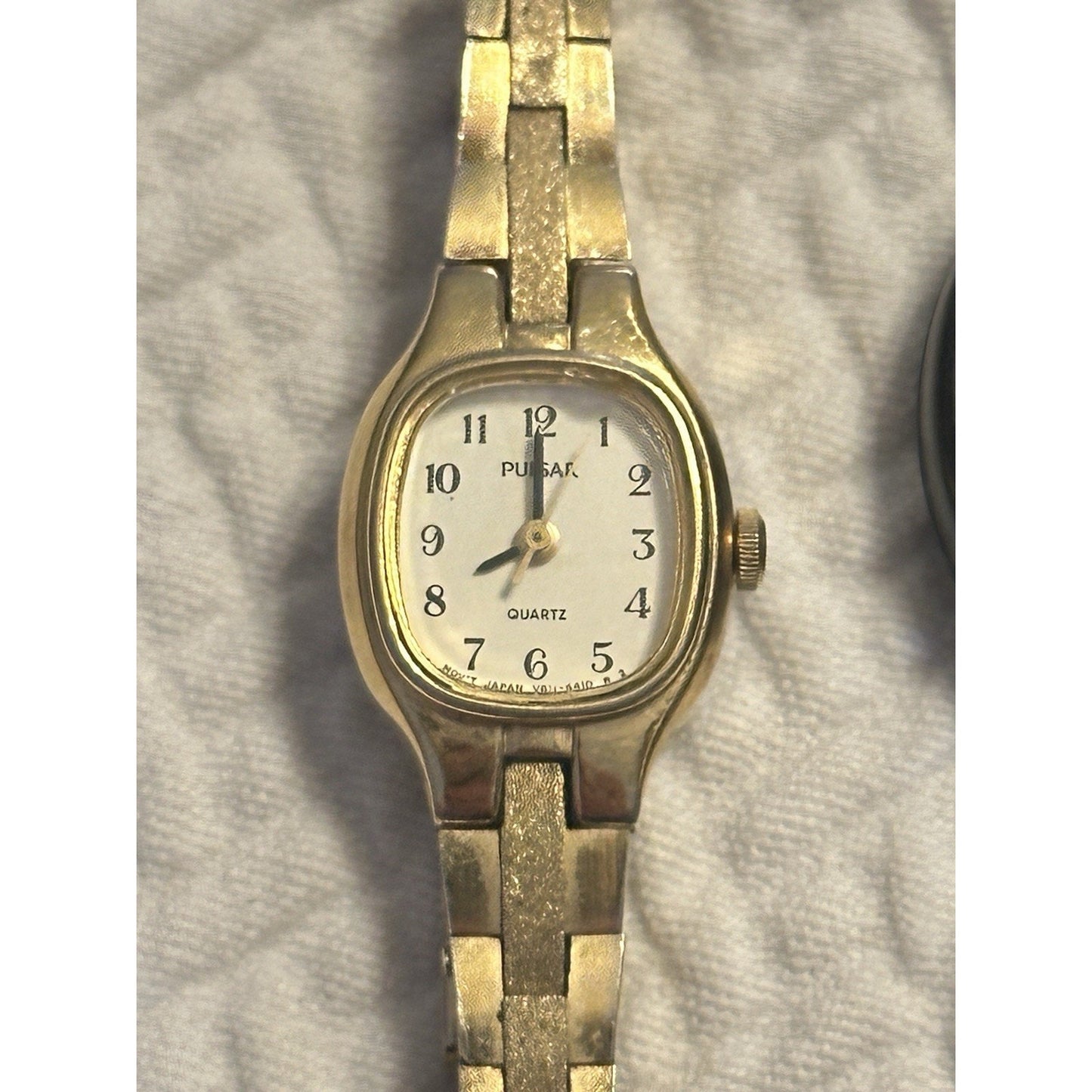 12 Vintage Women's Watches Gold Tones Estate Sale Lot Untested