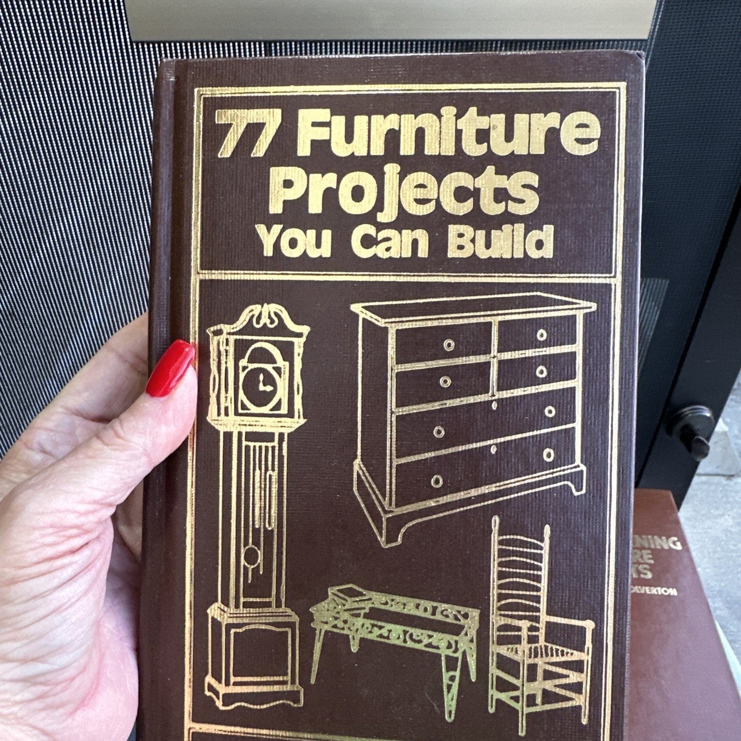 77 Furniture Projects You Can Build