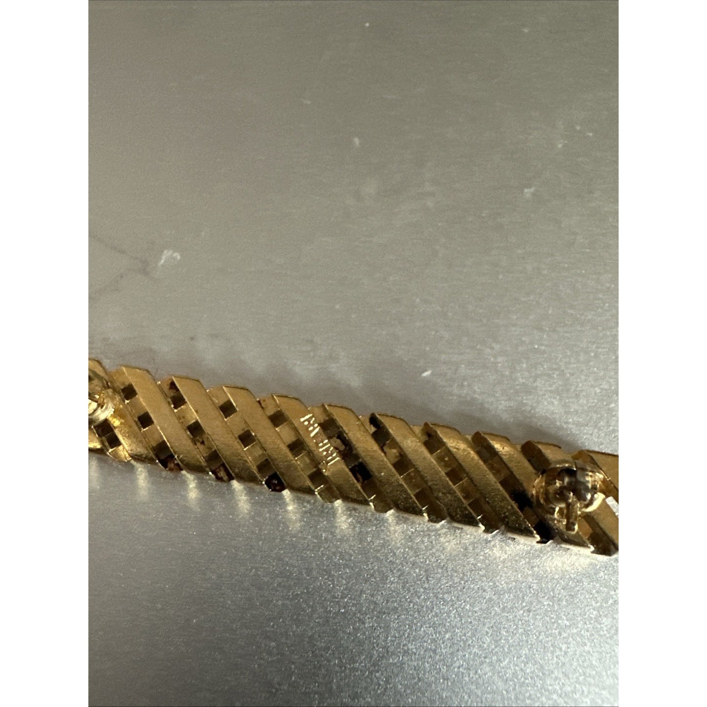 Vintage Signed Trifari Gold Tone Bar Brooch Pin