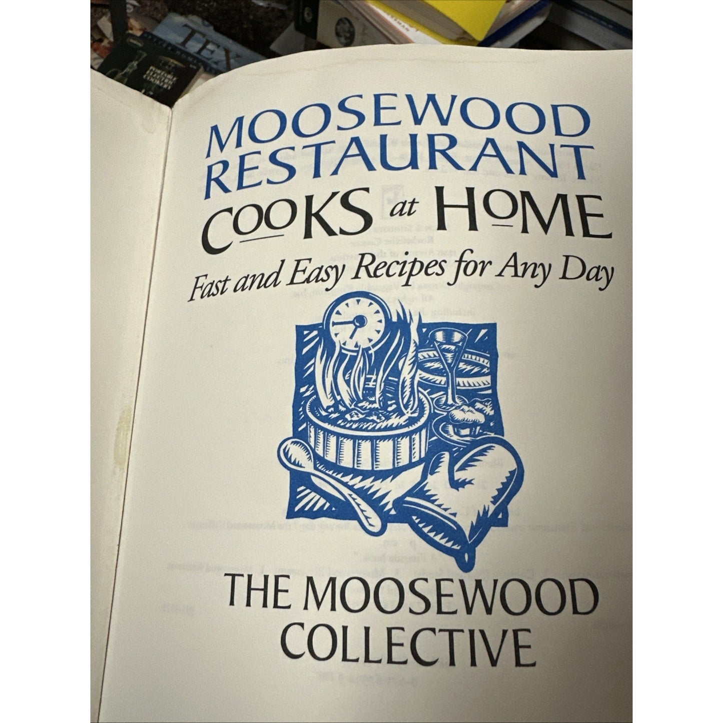 Moosewood Restaurant Cooks at Home: Fast and Easy Recipes - GOOD