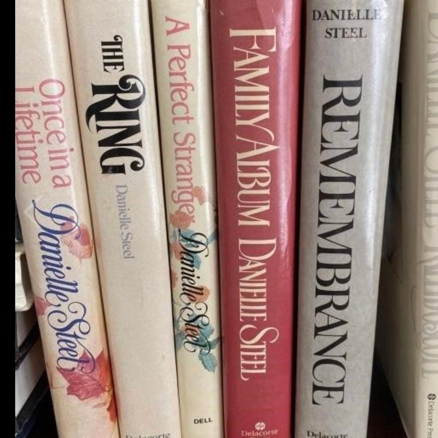 18 Danielle Steel Hardcover Books