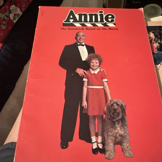 Annie The Storybook Based On The Movie Vintage Scholastic Book 1982 Amy Ehrlich