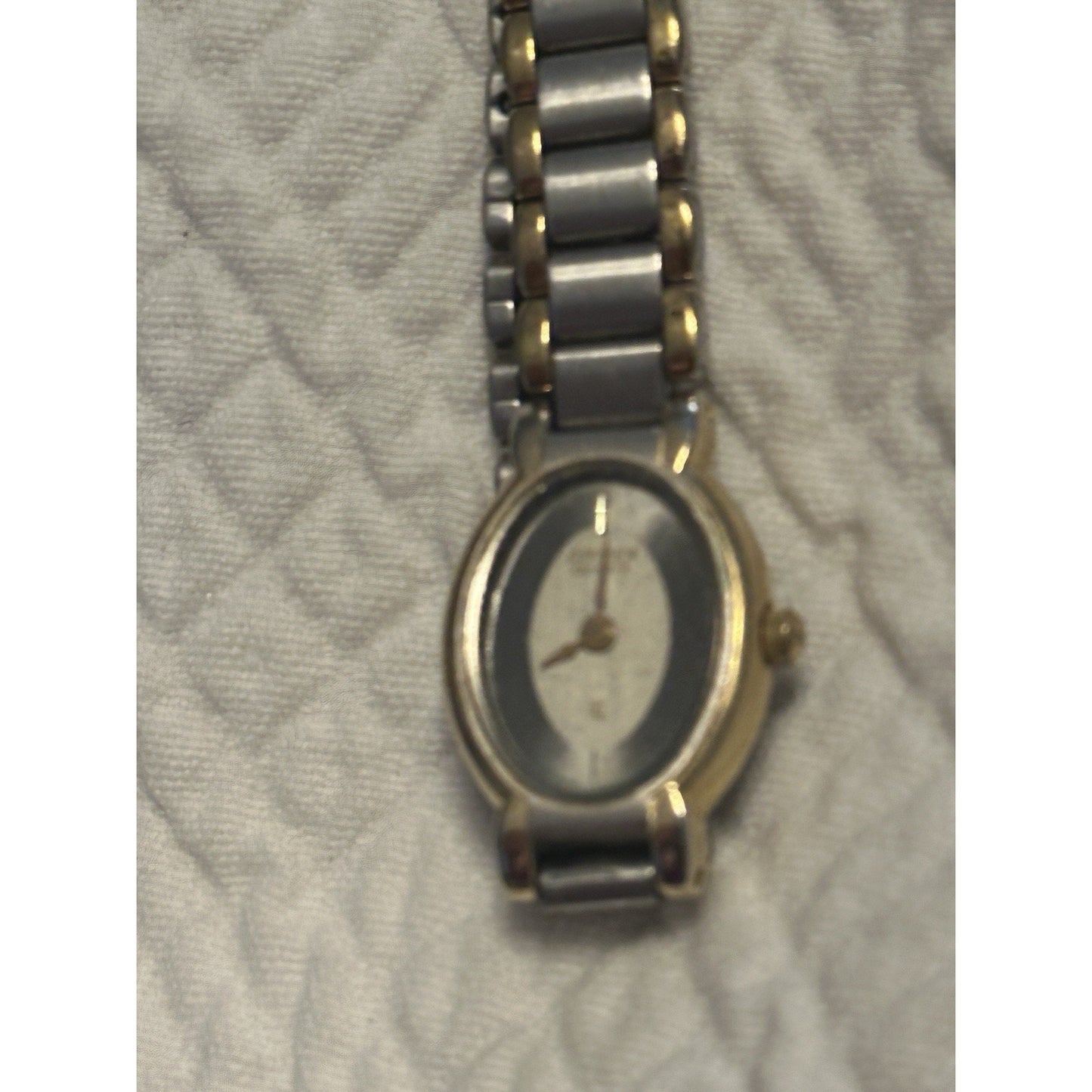 12 Vintage Women's Watches Gold Tones Estate Sale Lot Untested