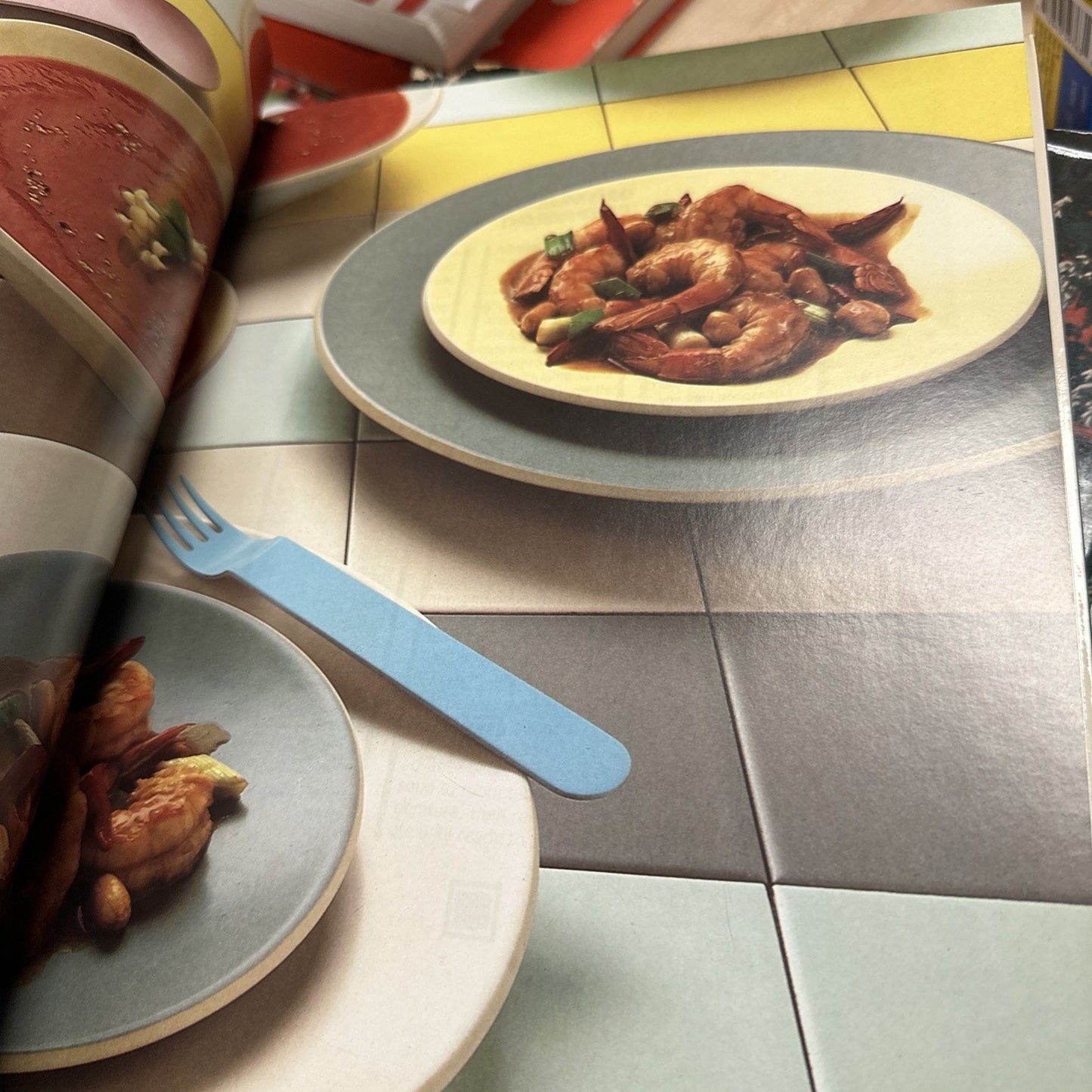 Pacific Flavors: Thai... photos by Teri Sandison text by Hugh Carpenter Signed