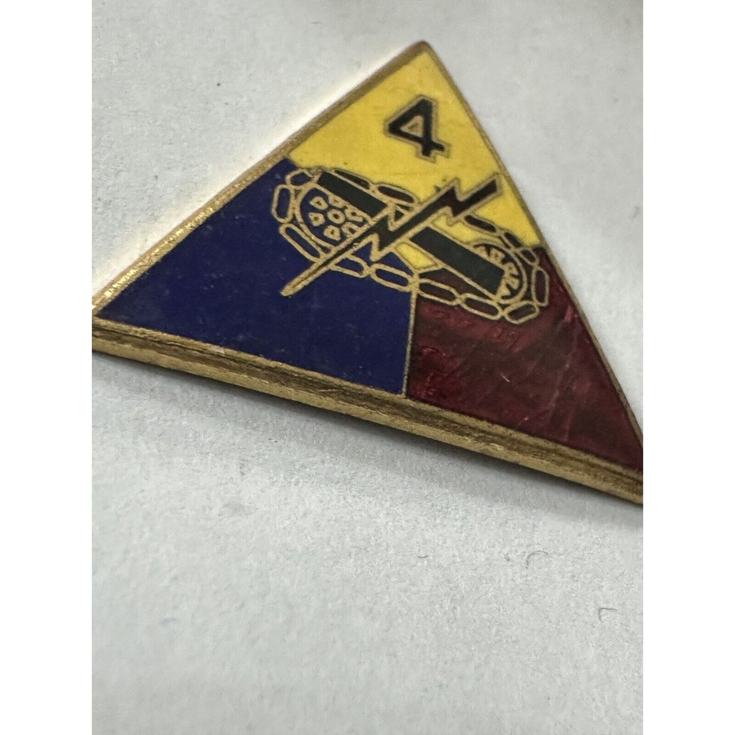 WW2 U.S.ARMY 4th ARMORED DIVISION lapel/hat pin - CREST DI - miniature 10 mm