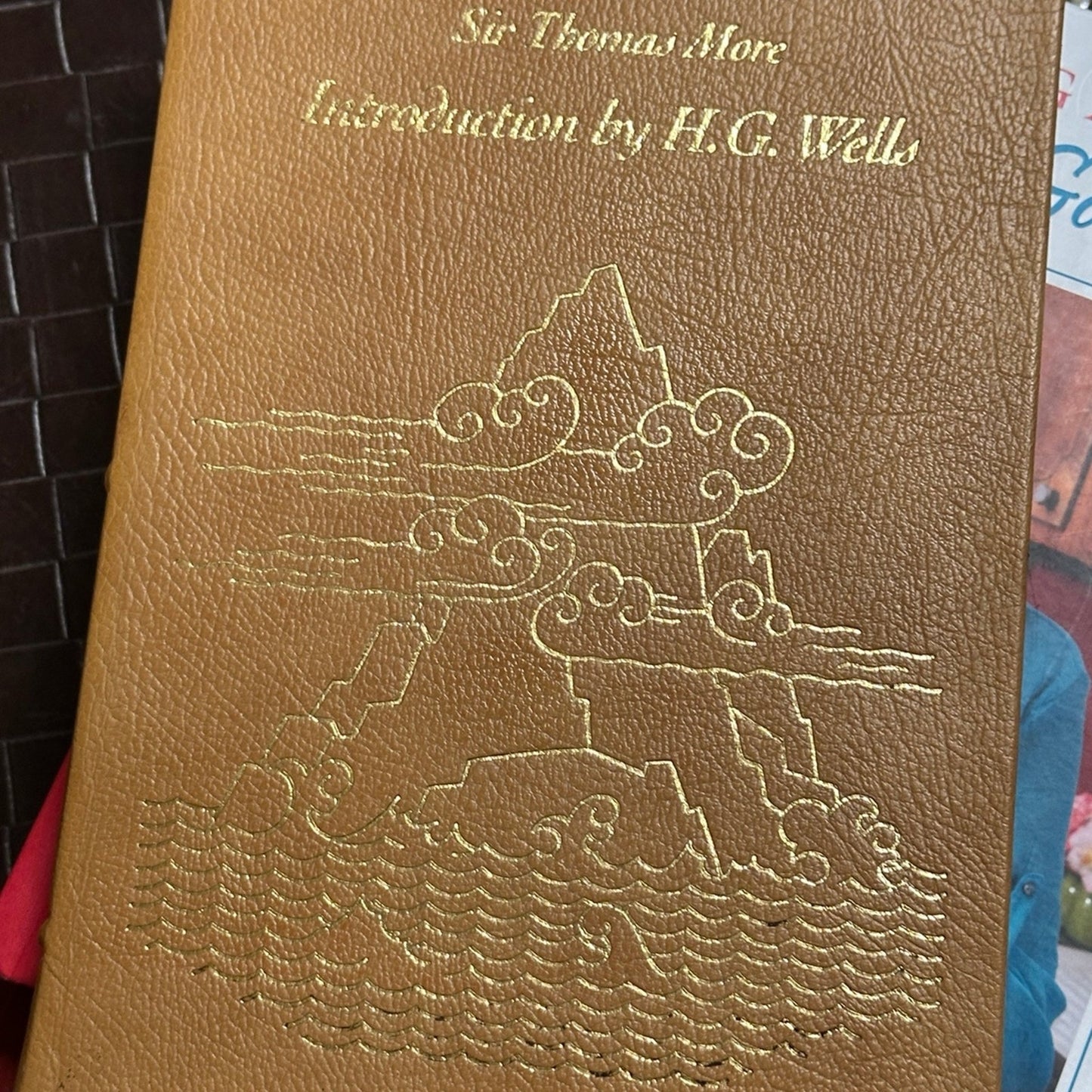 Utopia - Sir Thomas More - Easton Press - H.G.Wells Introduction Easton Press