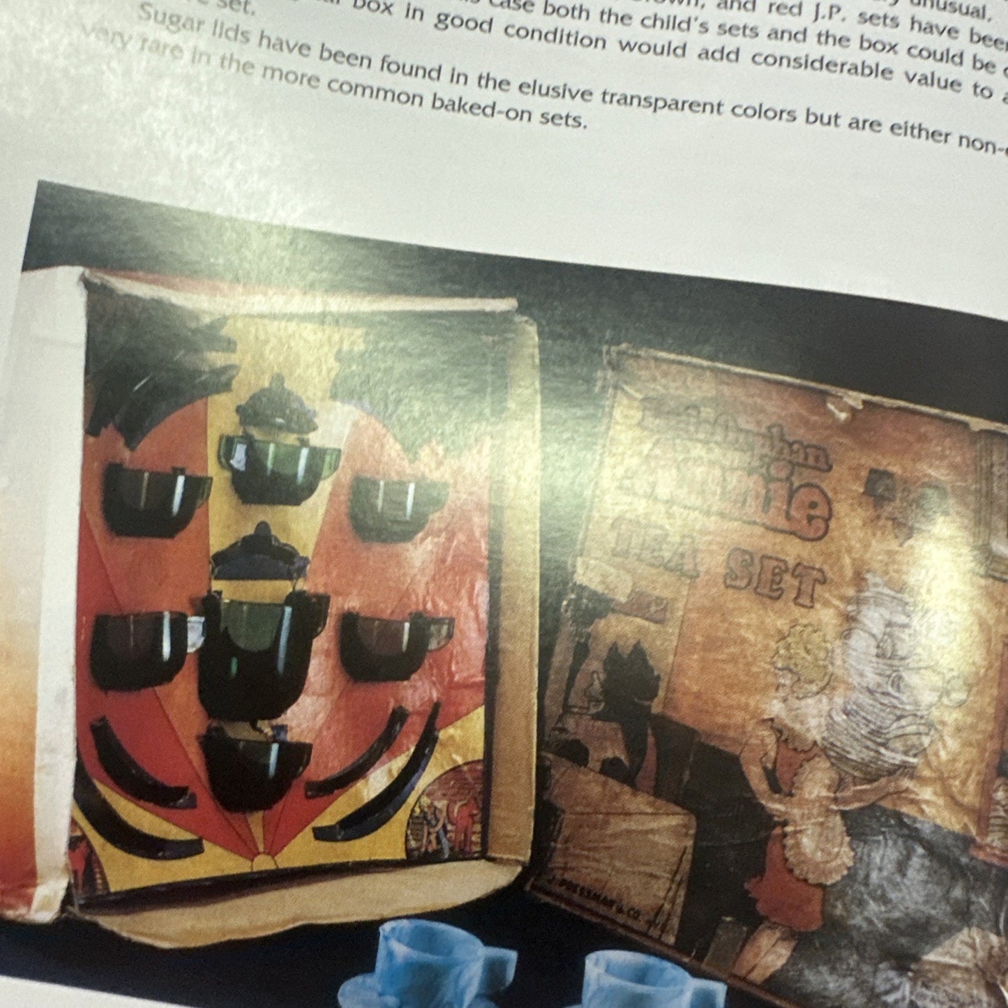 COLLECTOR'S ENCYCLOPEDIA OF CHILDREN'S DISHES