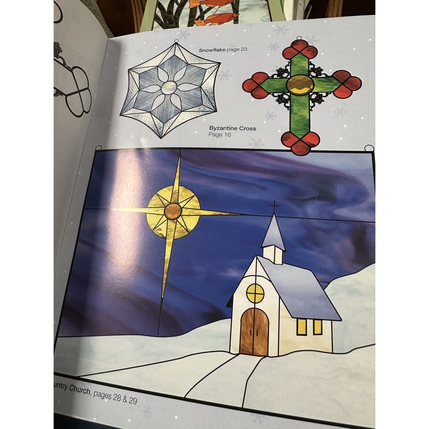 CKE Holiday 25 Pieces or Less! Tayne Stained Glass Design Pattern Book Christmas