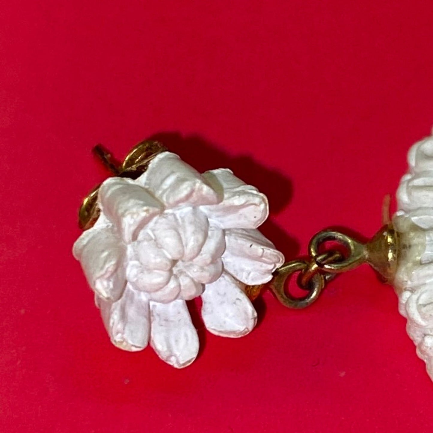 Vintage Carved Celluloid Floral Daffodil