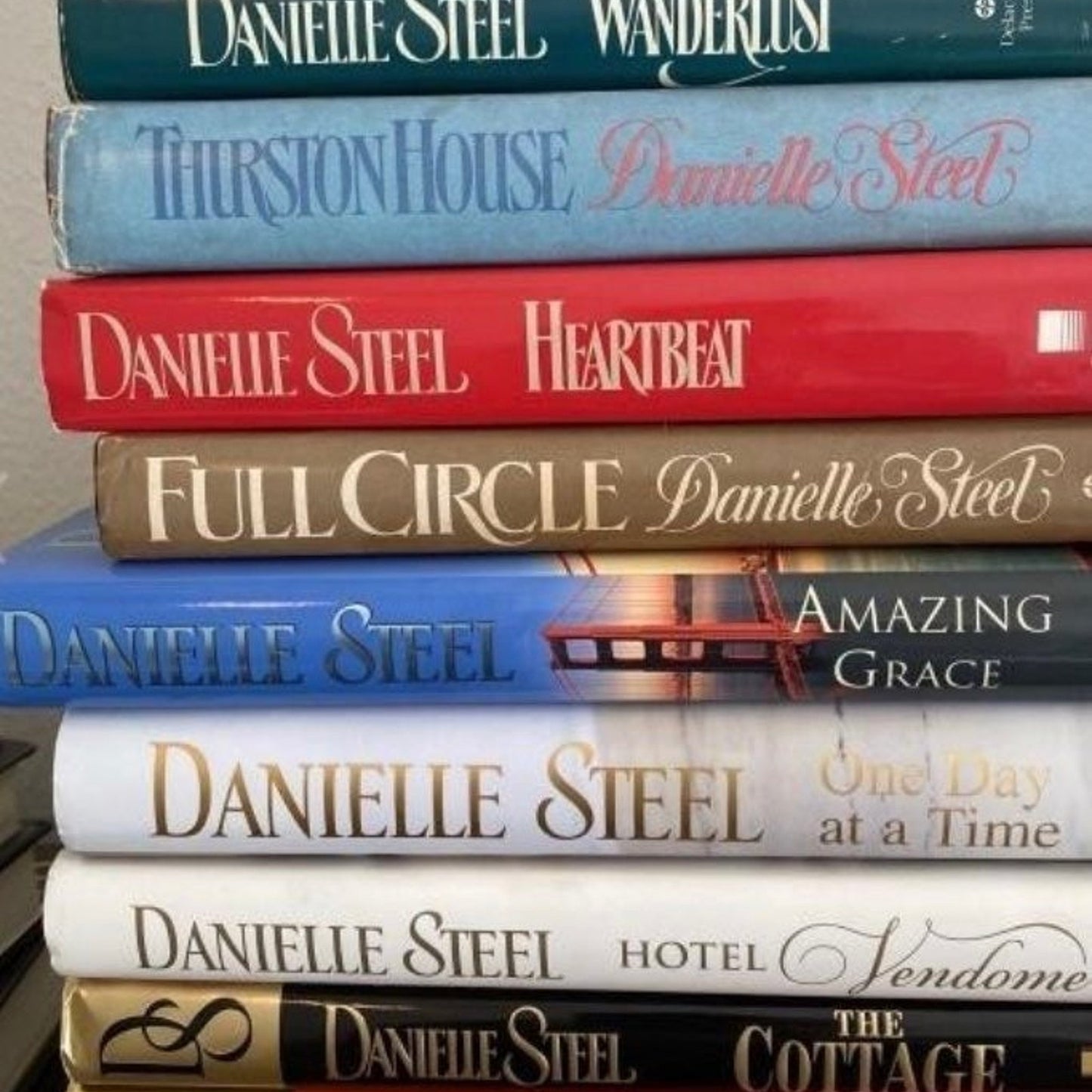 18 Danielle Steel Hardcover Books