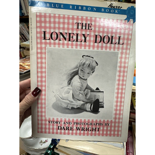 The Lonely Doll Story And Photographs Paperback Dare Wright