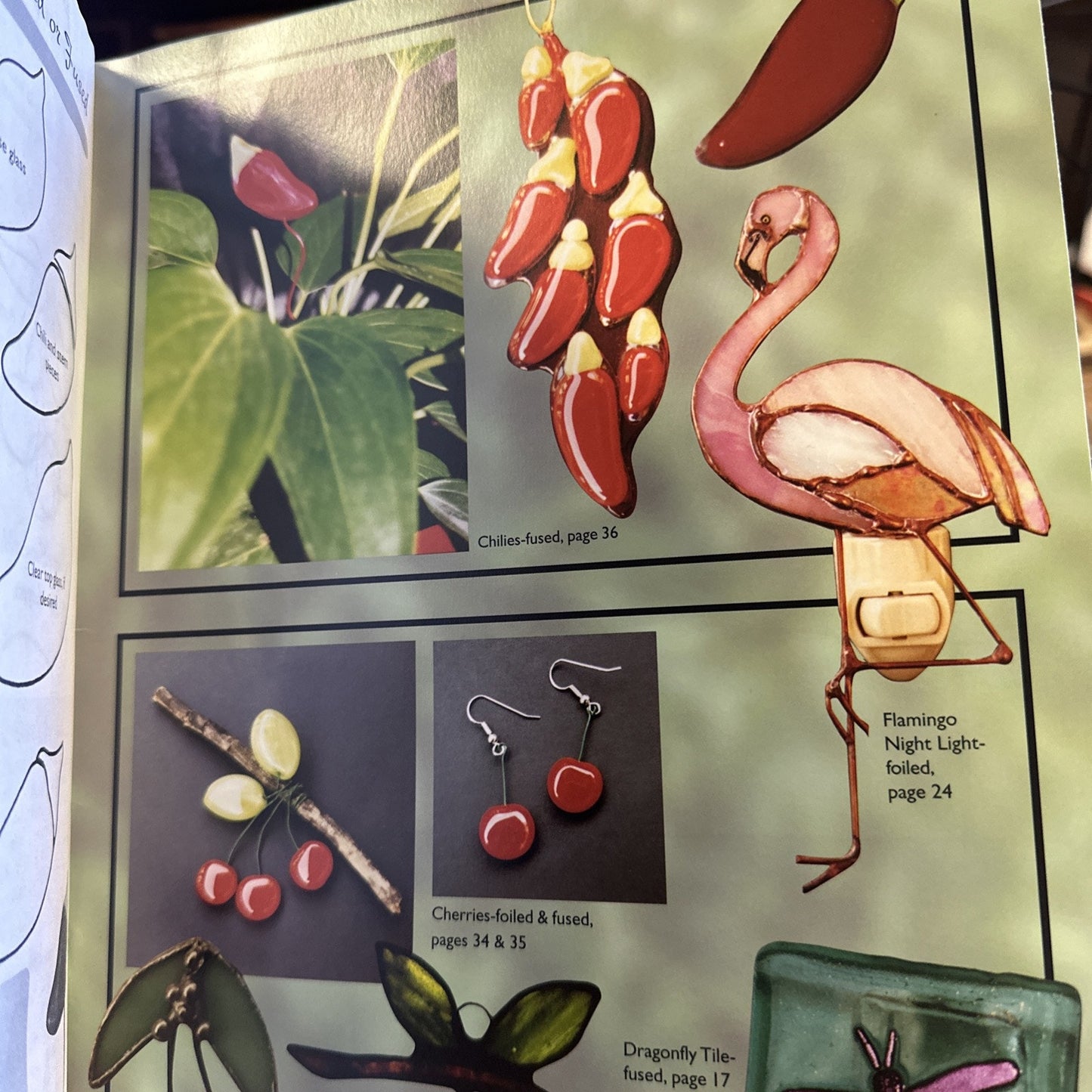 CKE Garden Art in Glass by Leslie Gibbs Stained Design Pattern Book 2001 OOP
