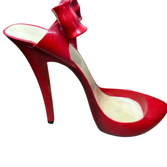 Red High Heel Stiletto Decorative Wine Bottle Holder