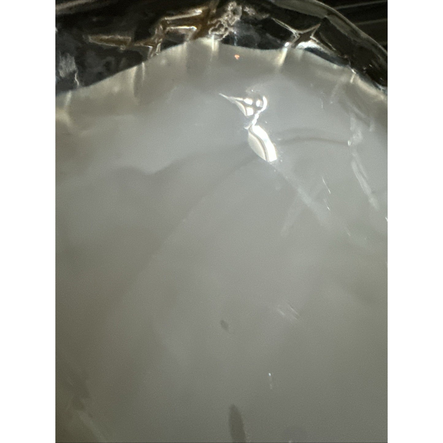 VINTAGE WHITE IRIDESCENT ART GLASS Vase Rare
