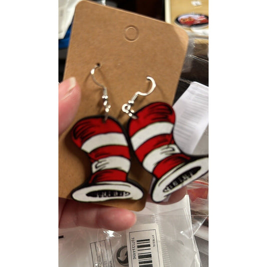 Super cute earrings. Great for any teacher. Dr Seuss