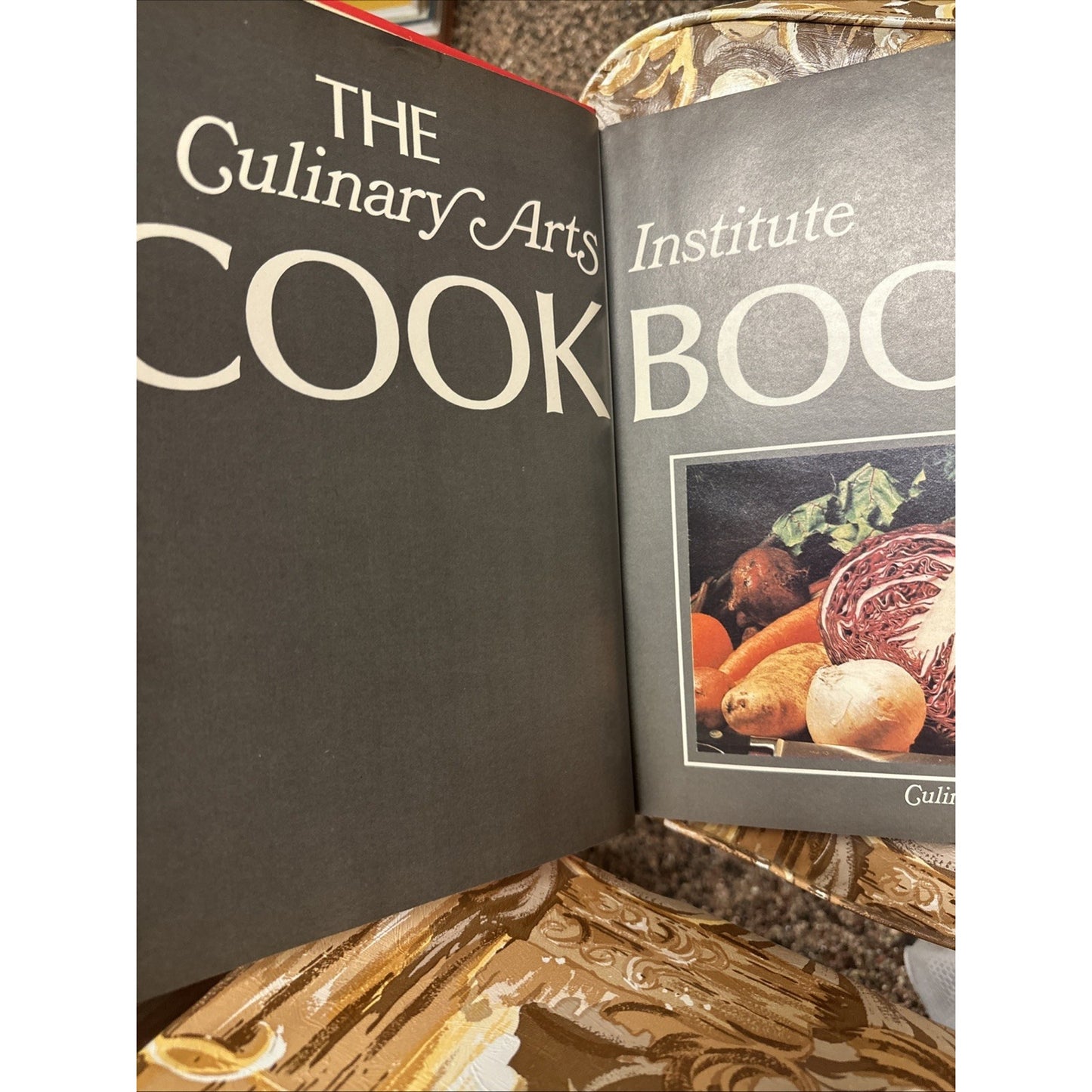 Vintage 1985 hardbound THE CULINARY ARTS INSTITUTE COOKBOOK 440++ RECIPES
