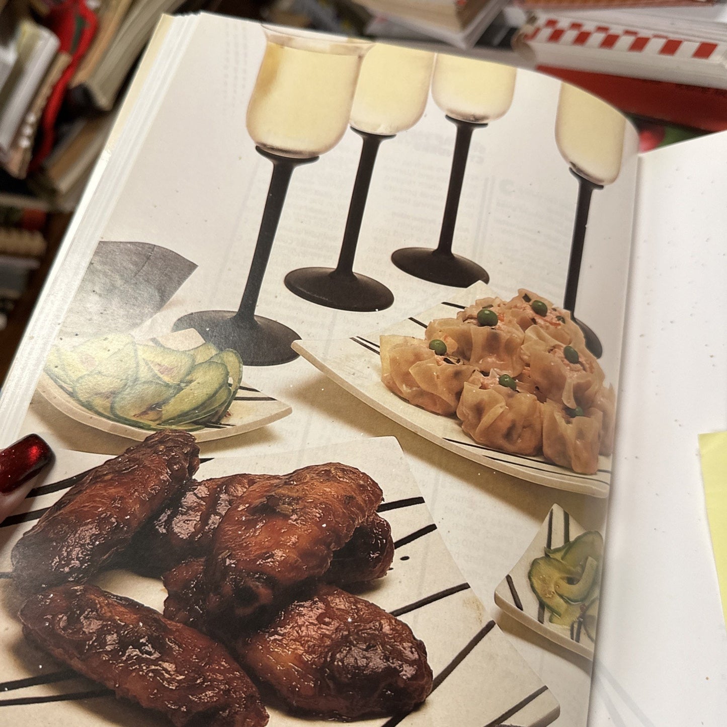 Pacific Flavors: Thai... photos by Teri Sandison text by Hugh Carpenter Signed