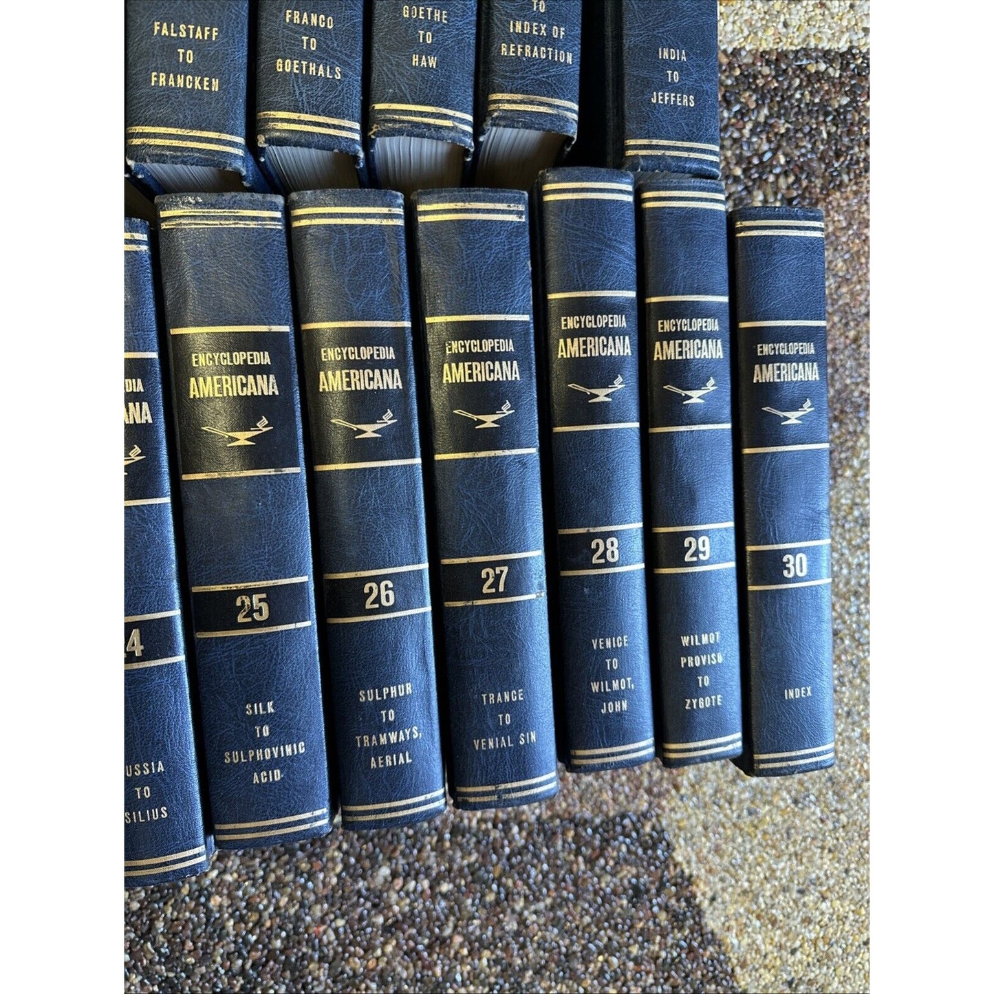 encyclopedia Americana set 1970 Vol. 1-30