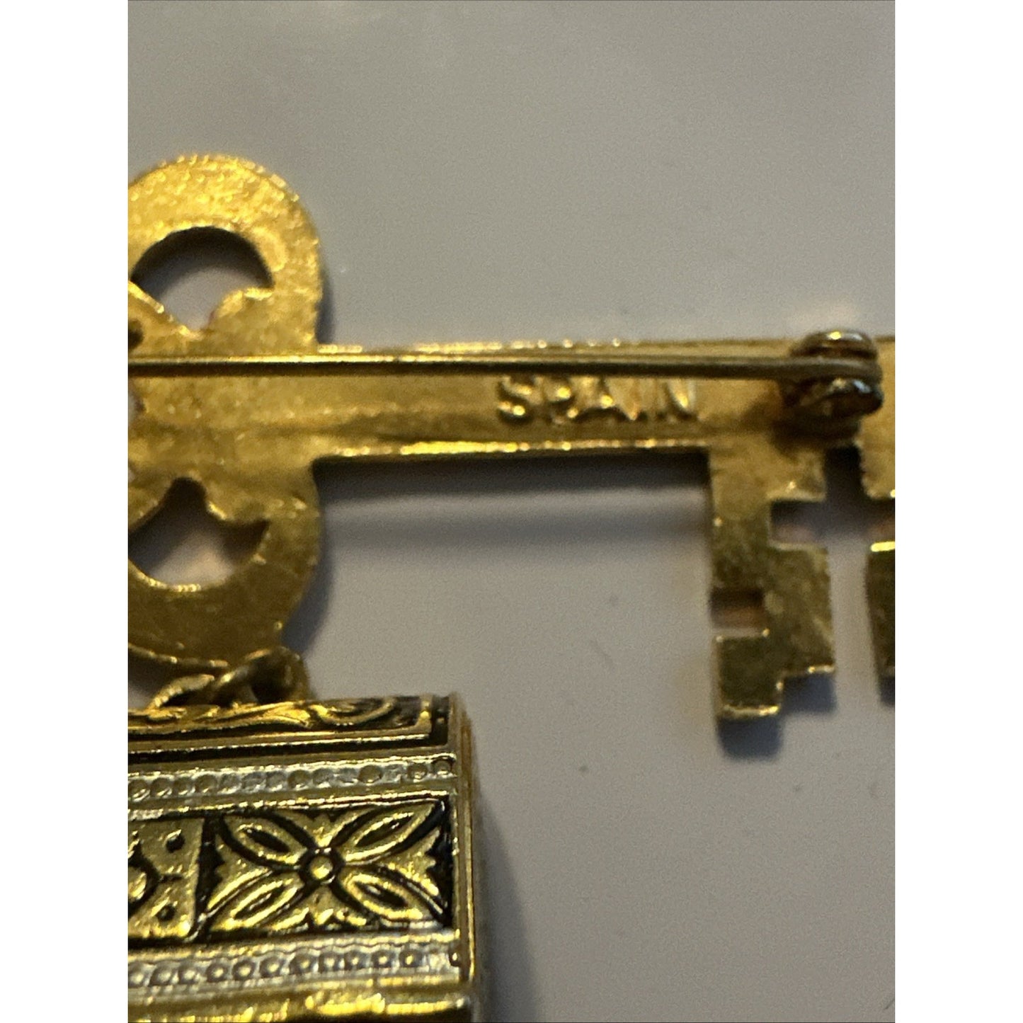 Vintage 2" Damascene Gold Tone Key Treasure Box on Chain Brooch Pin Made Spain