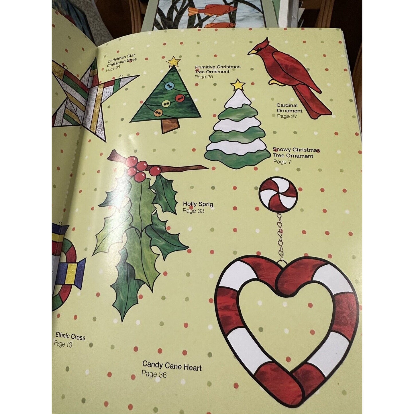 CKE Holiday 25 Pieces or Less! Tayne Stained Glass Design Pattern Book Christmas