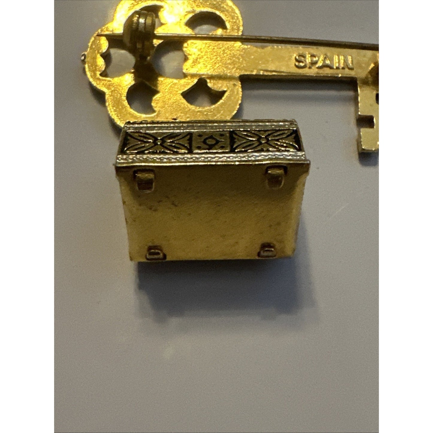 Vintage 2" Damascene Gold Tone Key Treasure Box on Chain Brooch Pin Made Spain