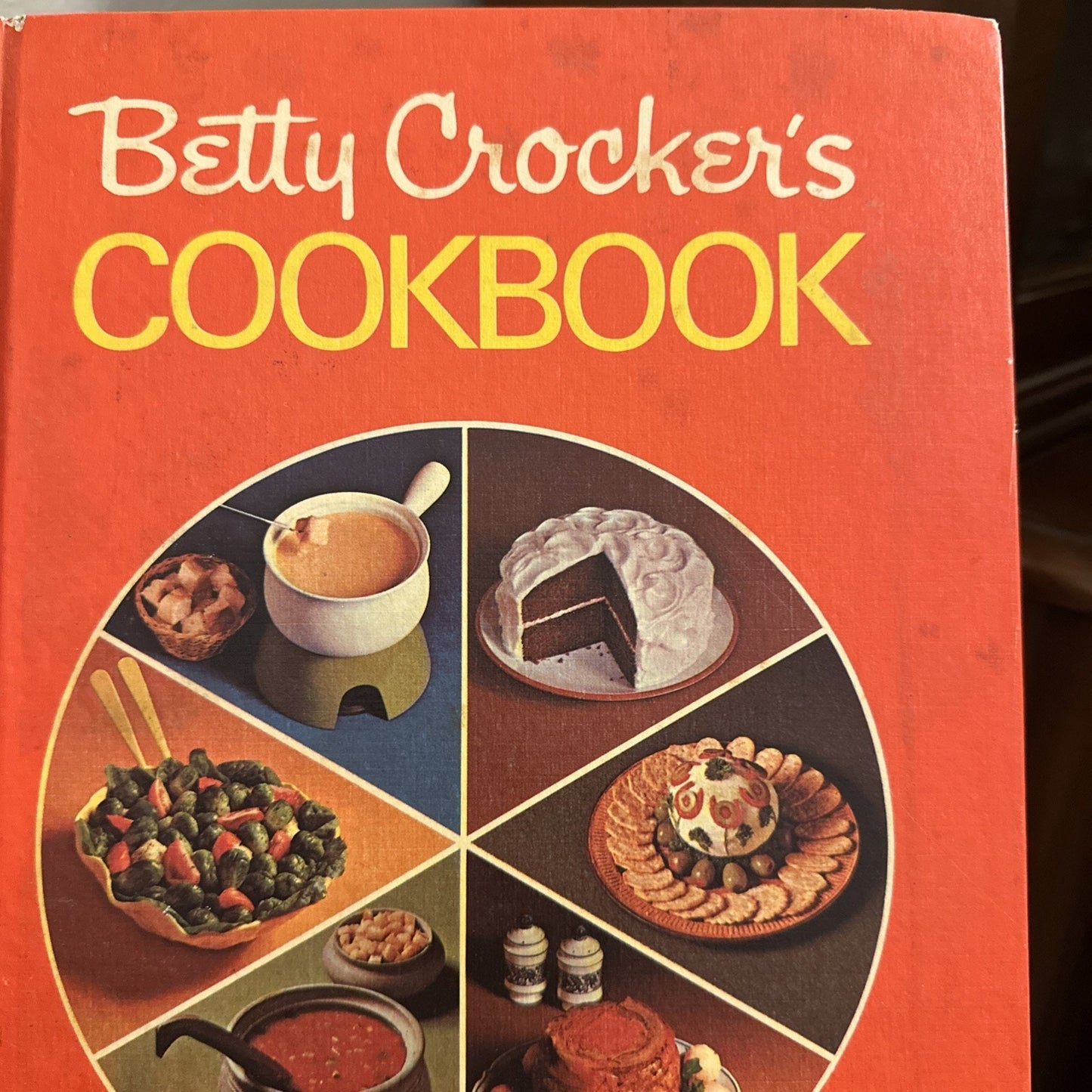 Betty Crocker's Cookbook SEARS Holiday Edition Pie Cover 1972 Vintage Hardcover