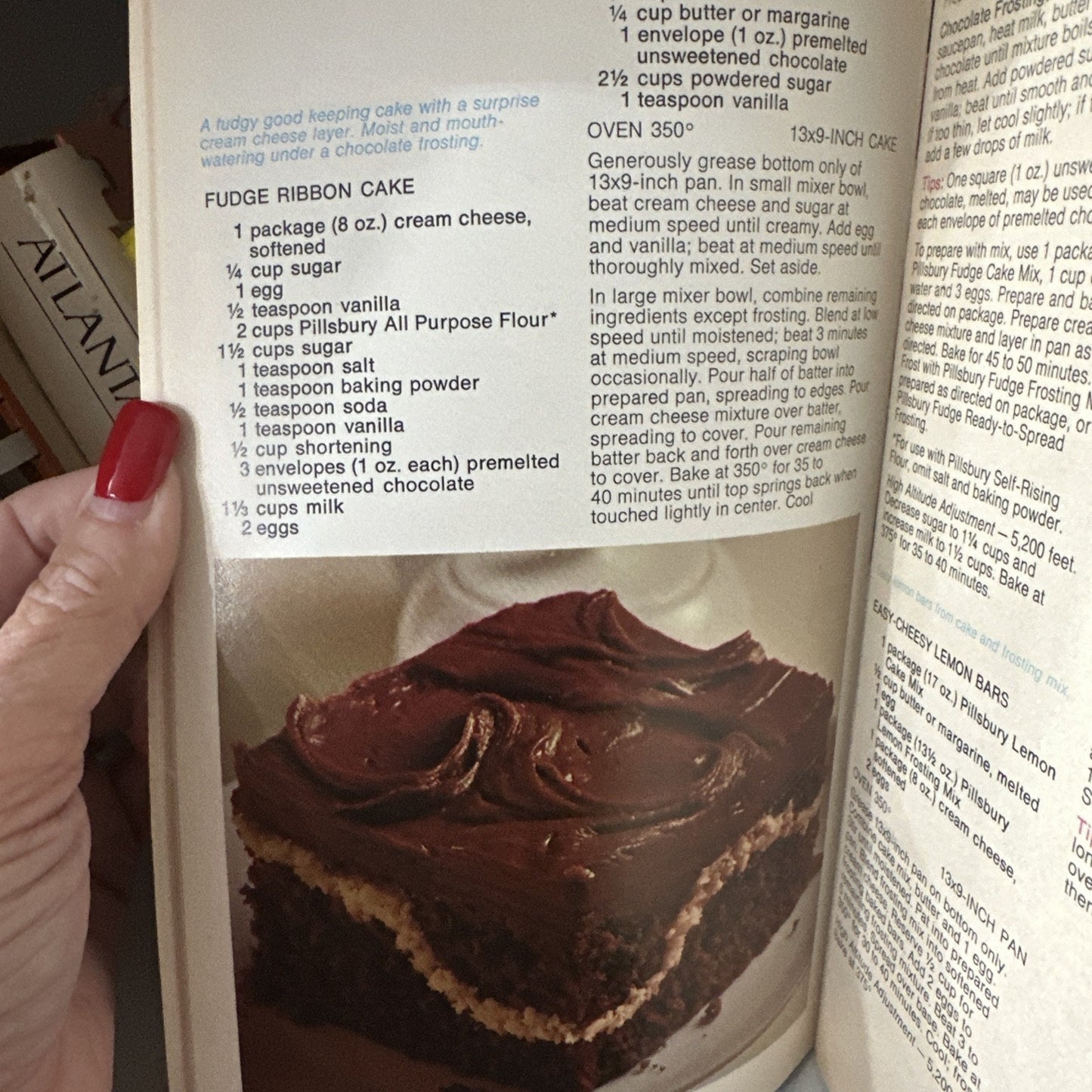 vintage Pillsbury's Dessert paperback cookbook copyright 1970