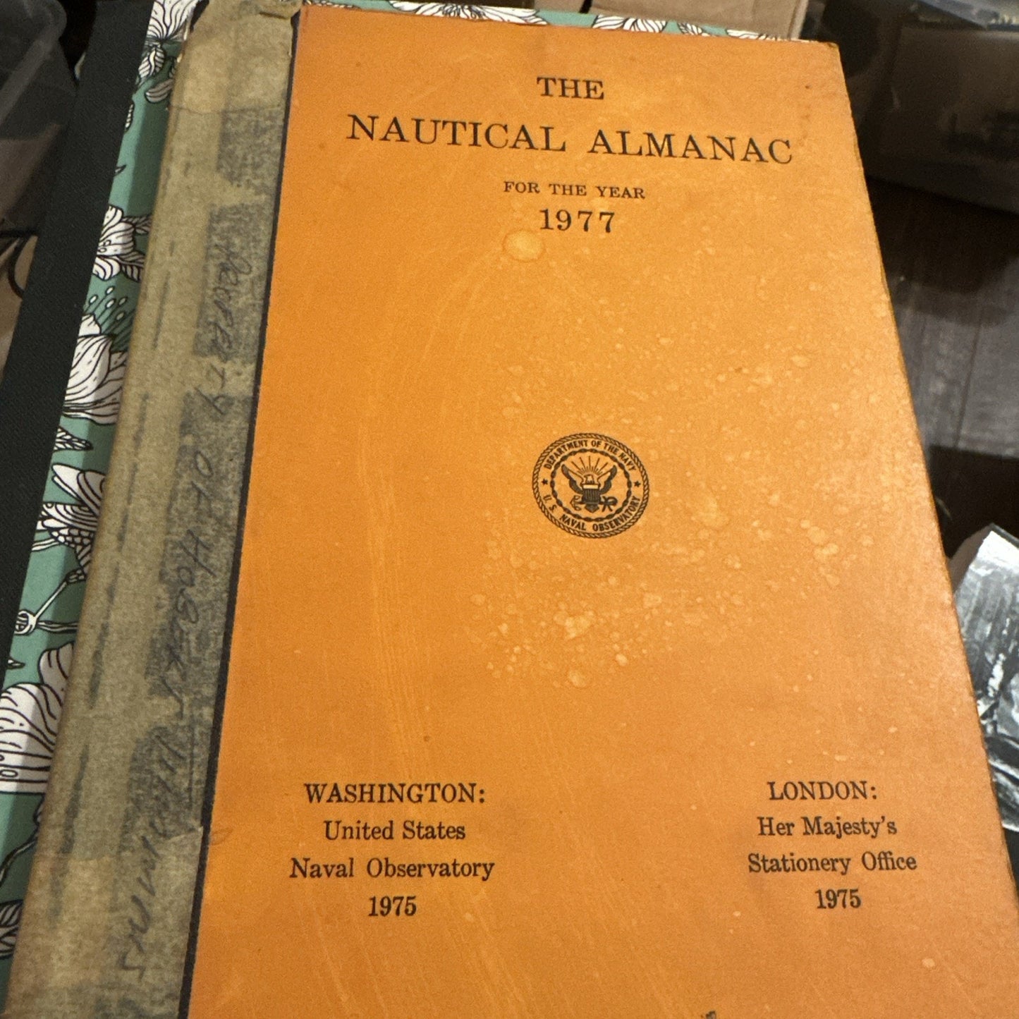 The Nautical Almanac For The Year 1977 US Naval Observatory Charts Pub. 1975
